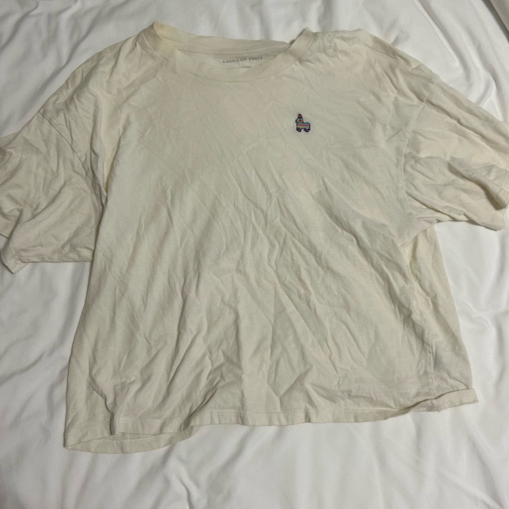 American Eagle Outfitters Cream Short Sleeve Tee